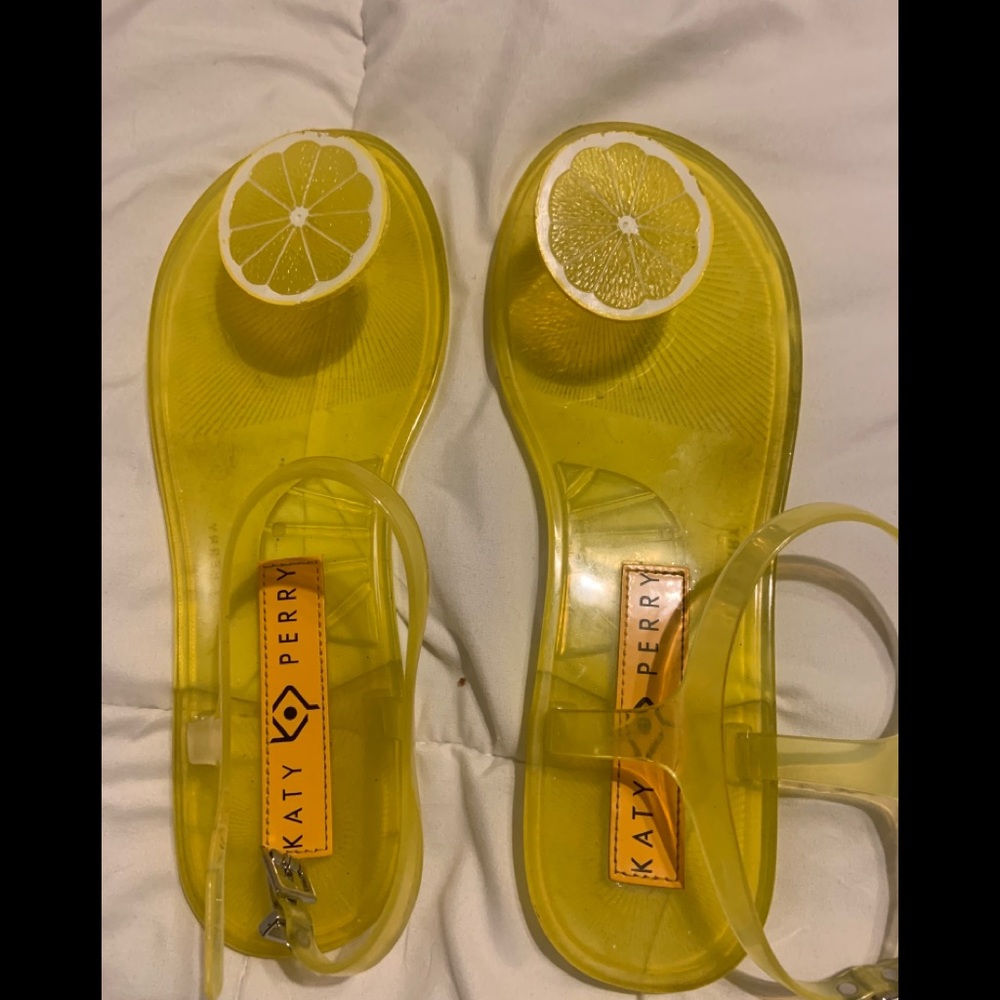 Lemon Sandals 🍋
